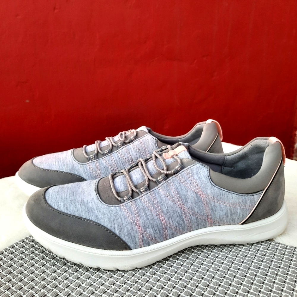 Clarks Adella Holly Comfort Walker Slip On Lightweight Gray Pink 8.5 Trainer